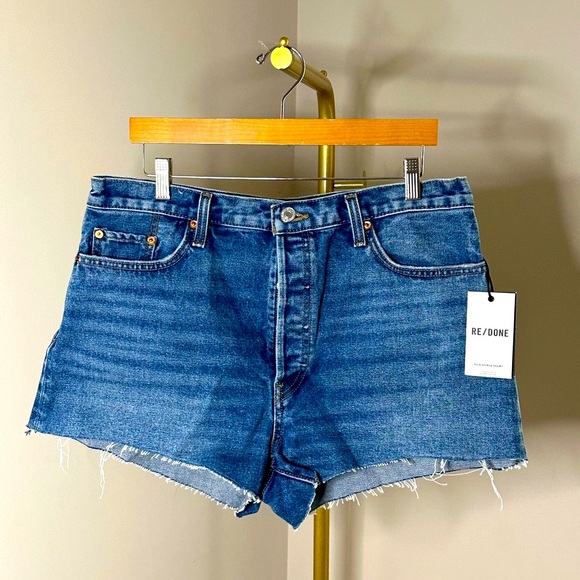 NWT RE/DONE Size 32 70s Jean Short - Picture 2 of 8